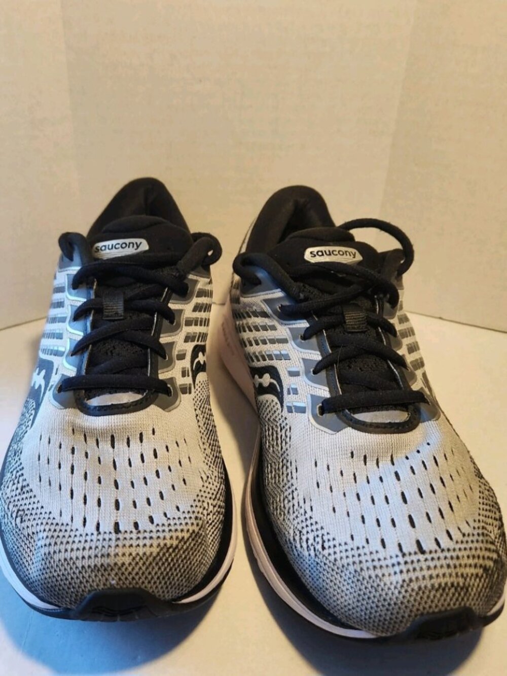 Saucony Ride 13 Sneakers Women's 10 Gray Black Athletic Running Shoes S10579-40
